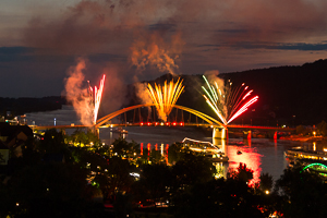 Donau in Flammen